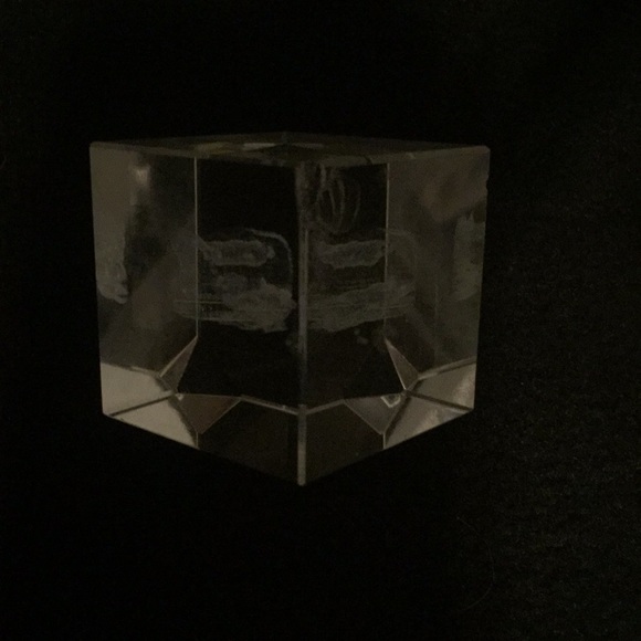 Unicorns in 3D Etched Glass Cube - Picture 6 of 15